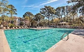 Hilton Head Island Condo With Pool Walk To Beach!